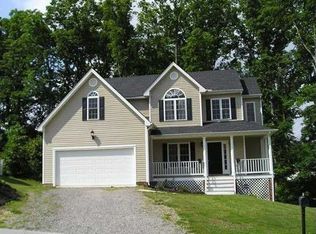 11743 Walnut Wood Ct, Midlothian, VA 23112