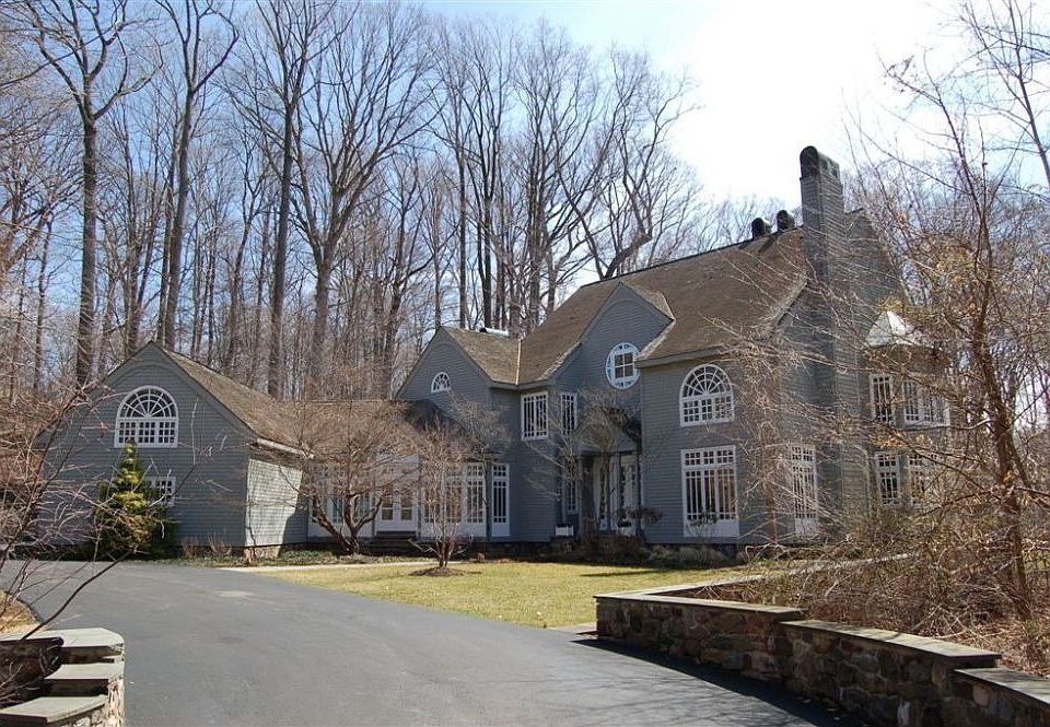 For Sale: 2110 Buttonwood Road, Berwyn, PA 19312