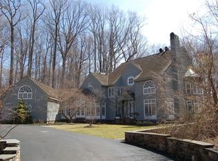 2110 Buttonwood Rd, Berwyn, PA 19312