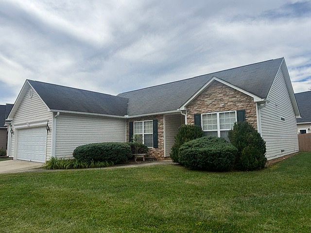 1st image of 8 Briar Creek Way