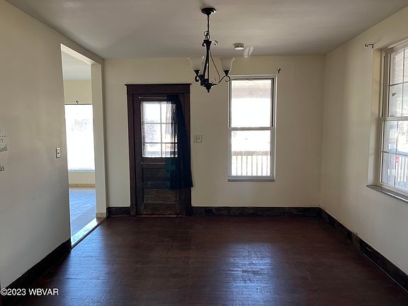 5th image of 811 W Southern Ave Floor 1