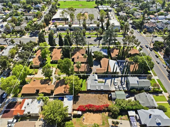 626 W Olive Ave, Redlands, CA 92373
