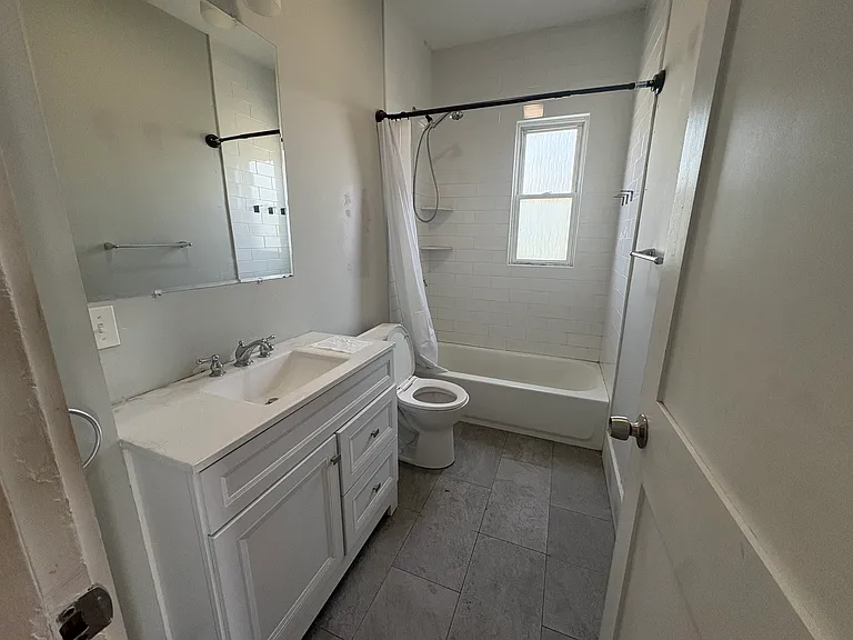 12 Redfield St #3 — Photo 4
