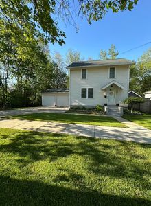 73 W Bacon St, Hillsdale, MI, 49242