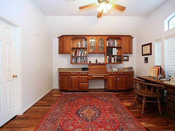 3rd image of 15903 Cypress Hall Dr