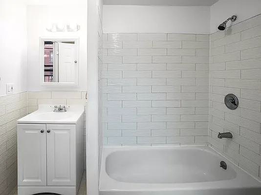 Rented by Brown Harris Stevens | media 18