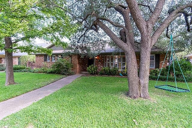 1st image of 9826 Faircrest Dr