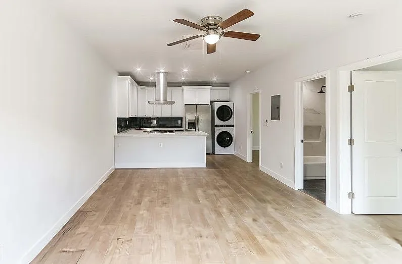 2 bed, 750 sqft, $2,750 — Photo 4
