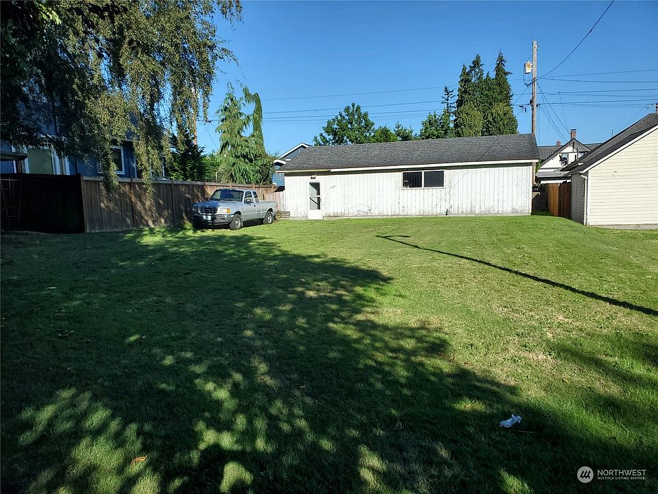 2nd image of 2227 Virginia Avenue