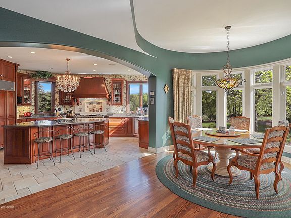 5th image of 39580 Orchard Bluff Ln