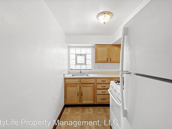 5th image of 61 Melvin Ct Building F
