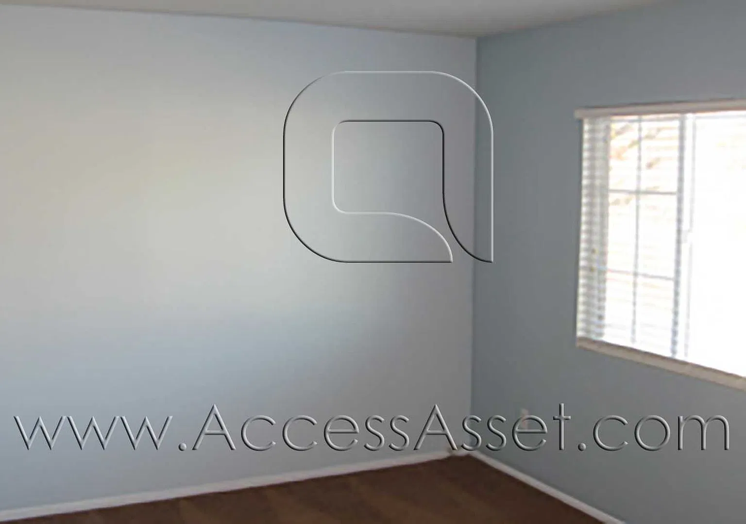 Great Four Bedroom Home In Wonderful Neighborhood — Photo 3