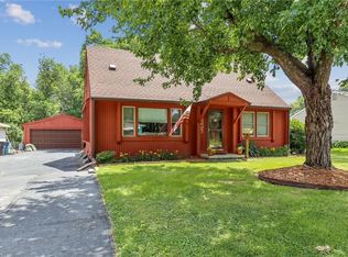 6007 SW 19th St, Des Moines, IA 50315