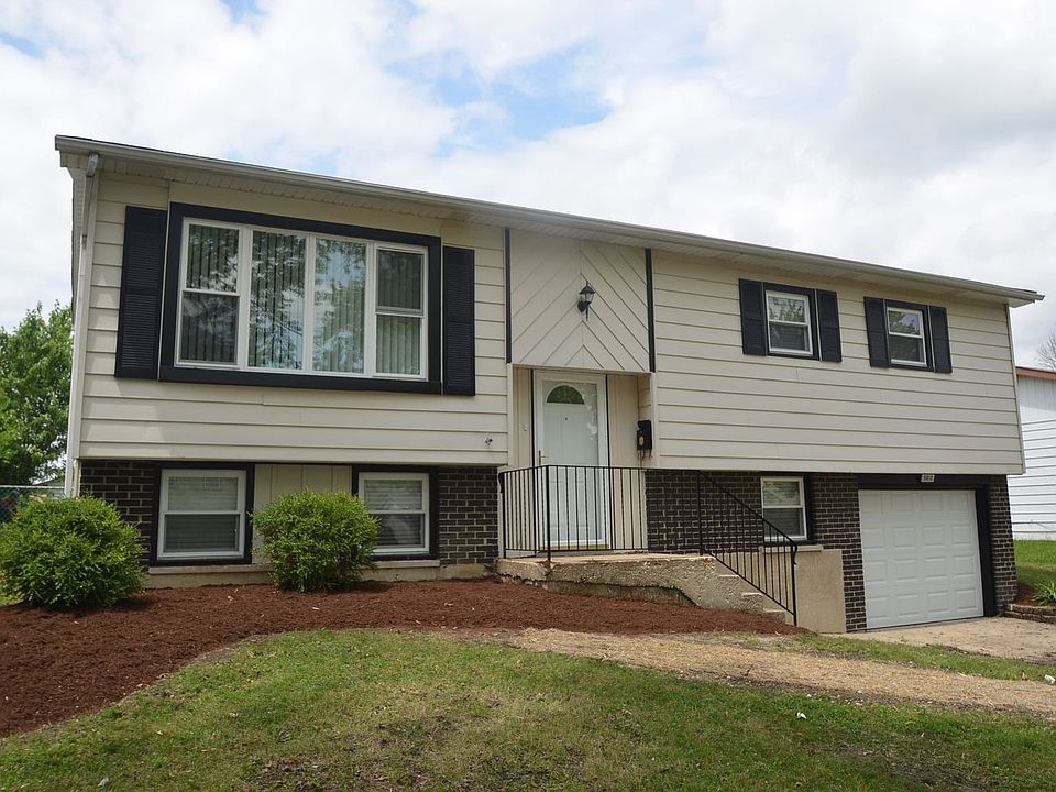 1st image of 5812 Victoria Dr
