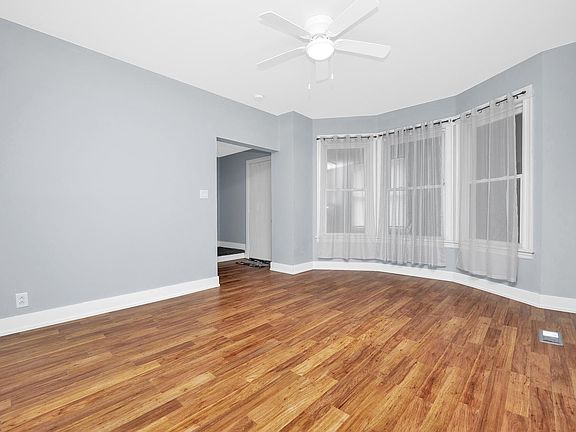 5th image of 11948 S Parnell Ave