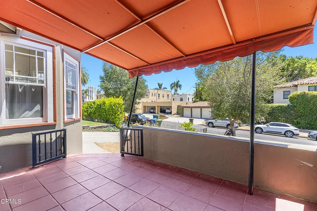4 bed, 3.0 bath, 2088 sqft, $8,250 — Photo 4