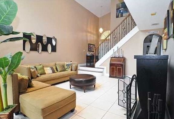 3rd image of 11382 NW 52nd St