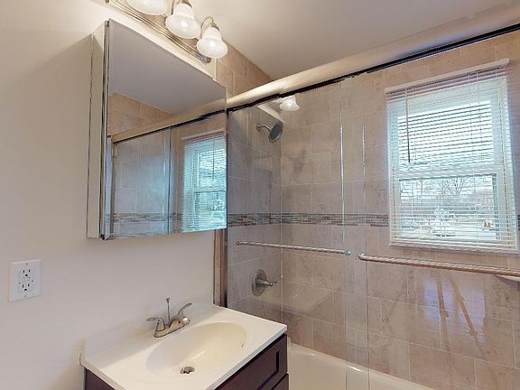 4th image of 669 Joralemon St #9