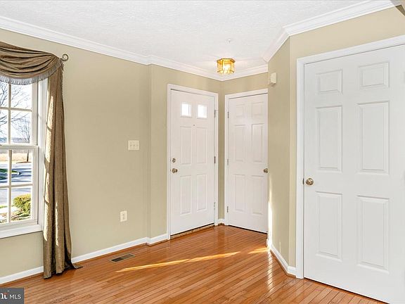 2nd image of 1810 Sebastian Blvd