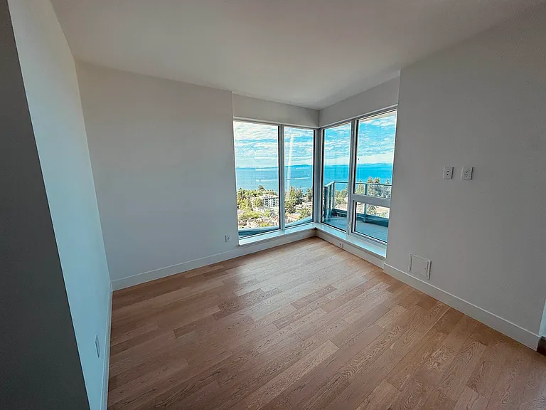 1493 Martin St #14 — Photo 3