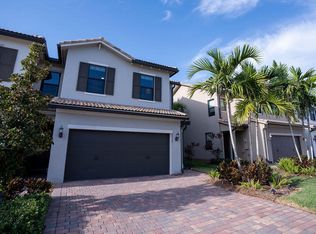 8217 Cadre Noir Rd, Lake Worth, FL 33467