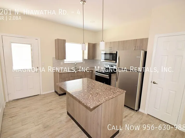 5201 N Hiawatha Dr #4 — Photo 6