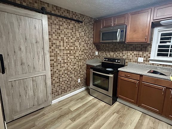 4th image of 75 King Ave