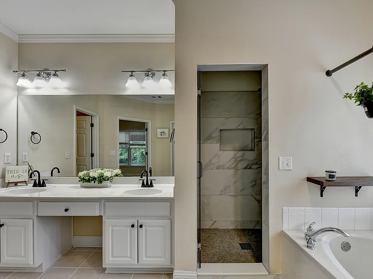 2051 Crown Vetch Ln — Photo 49