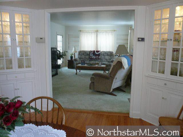 2nd image of 1119 E Ellis