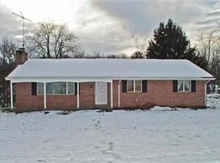 84 McAlester Ln, Weirton, WV 26062