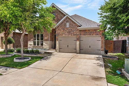 209 Lacey Oak Loop Photo 1