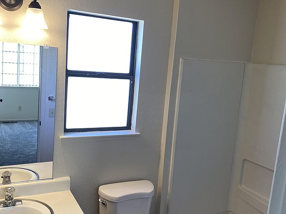 5th image of 1809 La Corunna Pl #A