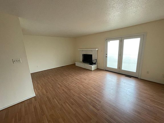 2nd image of 639 Painted Vista Dr #270
