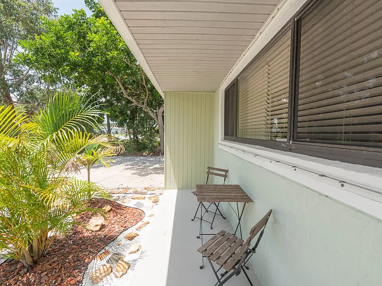 347 S Lakeside Dr — Photo 44