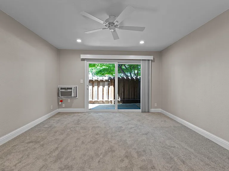 975 Murrieta Blvd #5 — Photo 7