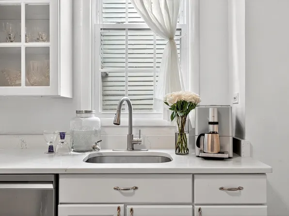 116 Bentley Avenue image 18 of 50