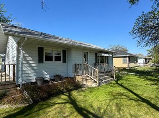 401 13th St NE, Jamestown, ND 58401