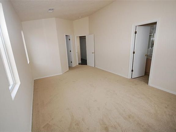 4th image of 9827 Lauren Ave SW