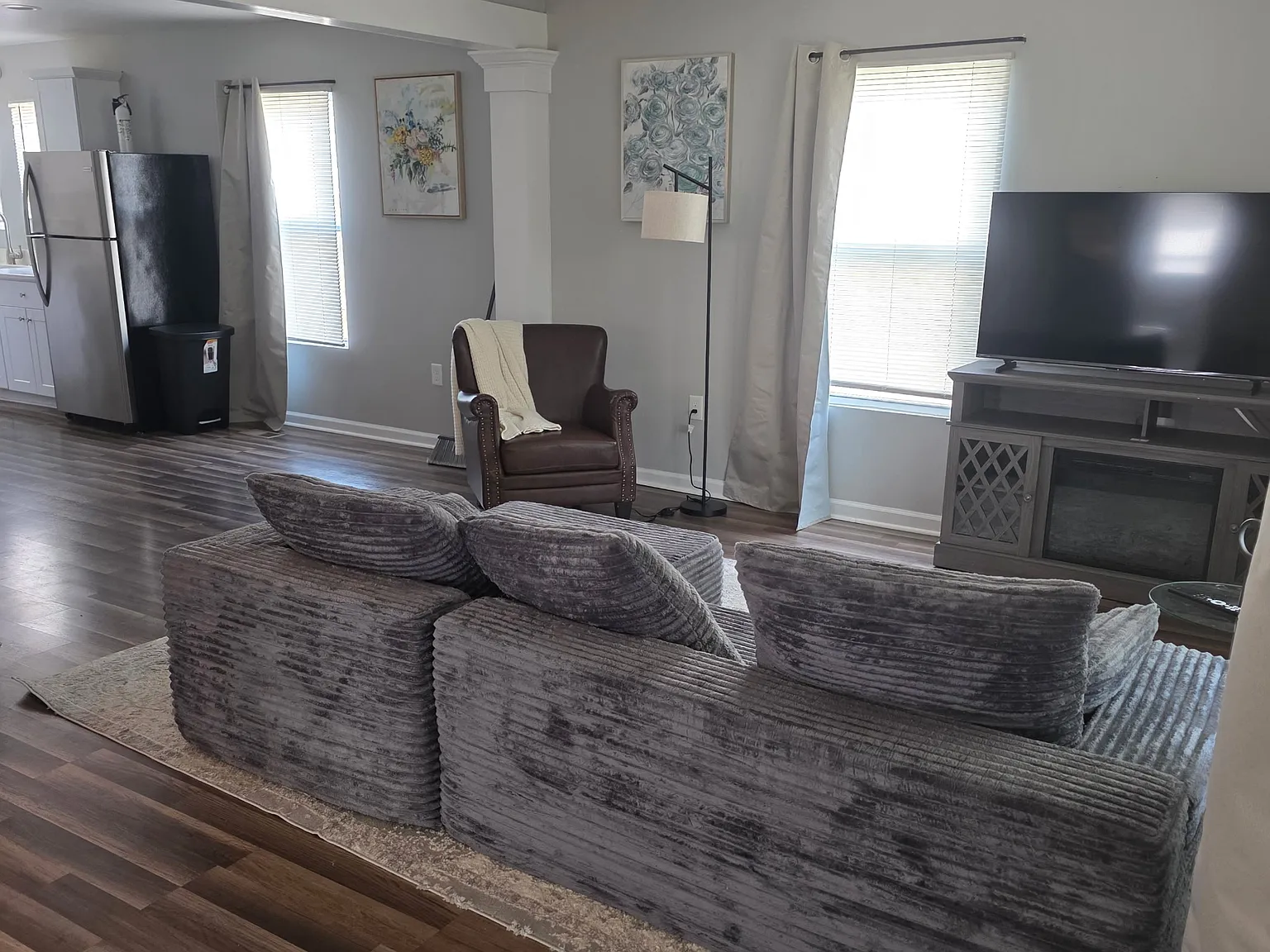 2 bed, 1131 sqft, $1,800 — Photo 3