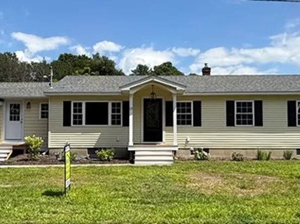 15 Gore Ave, Hatfield, MA 01038
