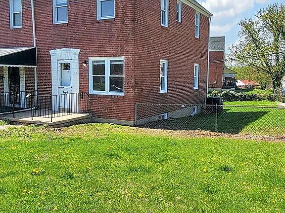 2nd image of 52 Upmanor Rd