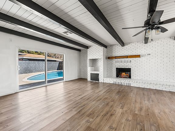 2nd image of 442 Lightcap St