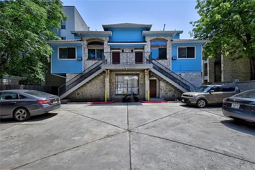 2606 Salado St #402 Photo 1