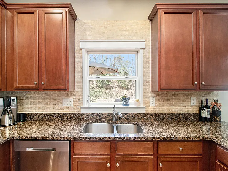 125 Stoney Creek Pkwy — Photo 15