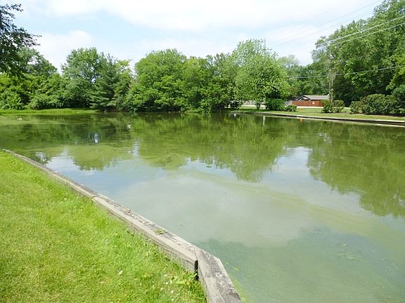 2nd image of 6S440 Millcreek Ct