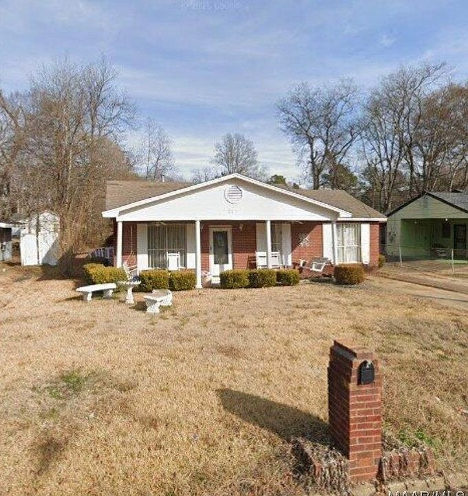 1st image of 332 Iris Ln