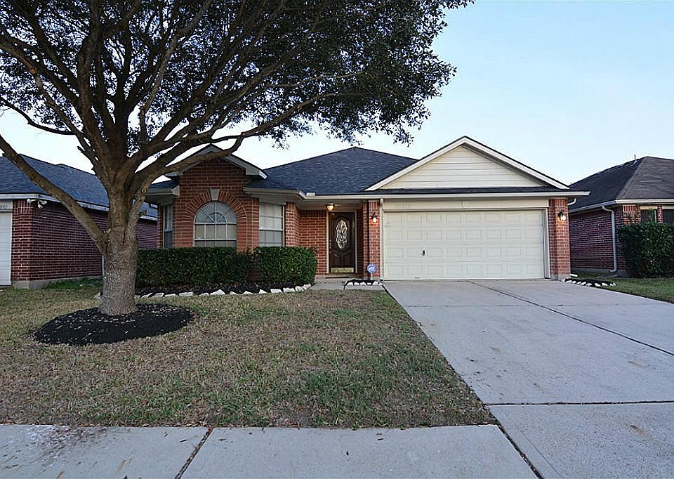 1st image of 20938 Vista Trace Dr