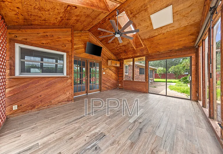 609 Inverary Dr — Photo 25