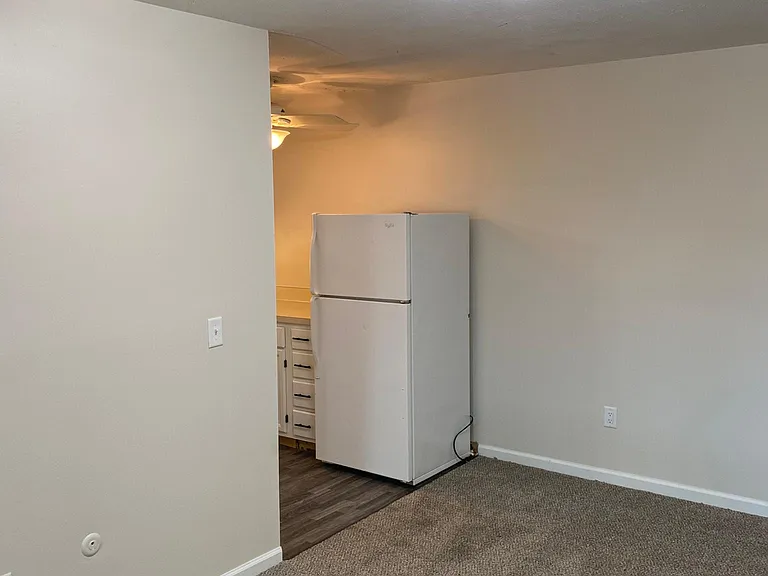 1740 N Star Ave #15 — Photo 6