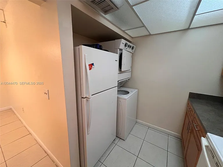 451 NW 100th Pl #101 — Photo 7